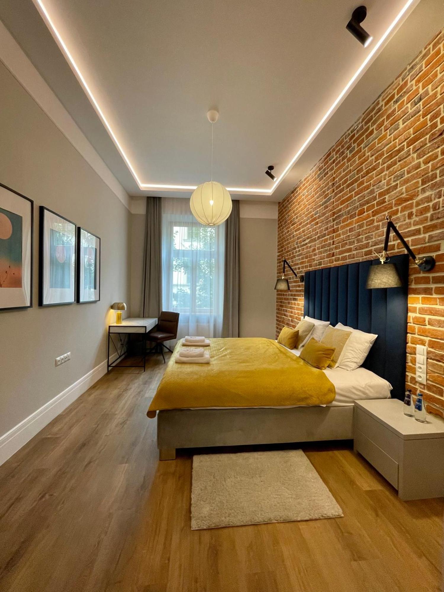 Golden Queen Apartments City Center Kraków Eksteriør billede